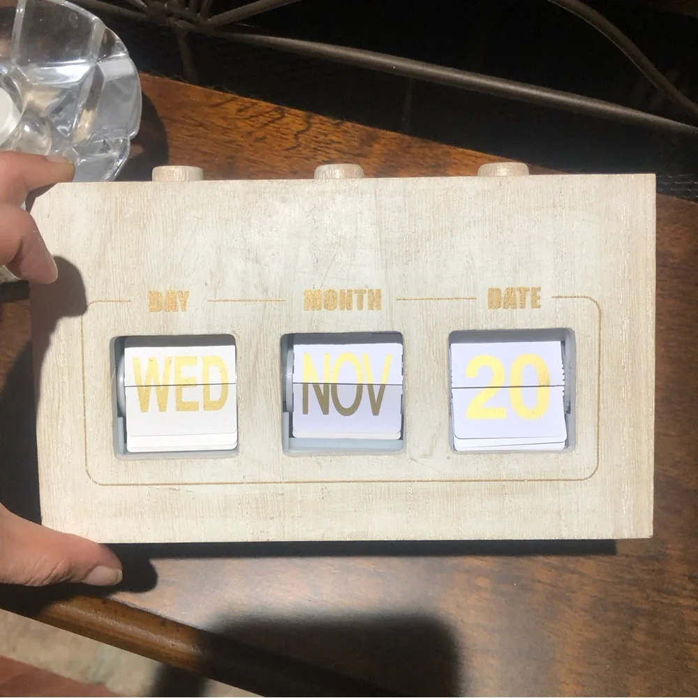 Cute wood calendar